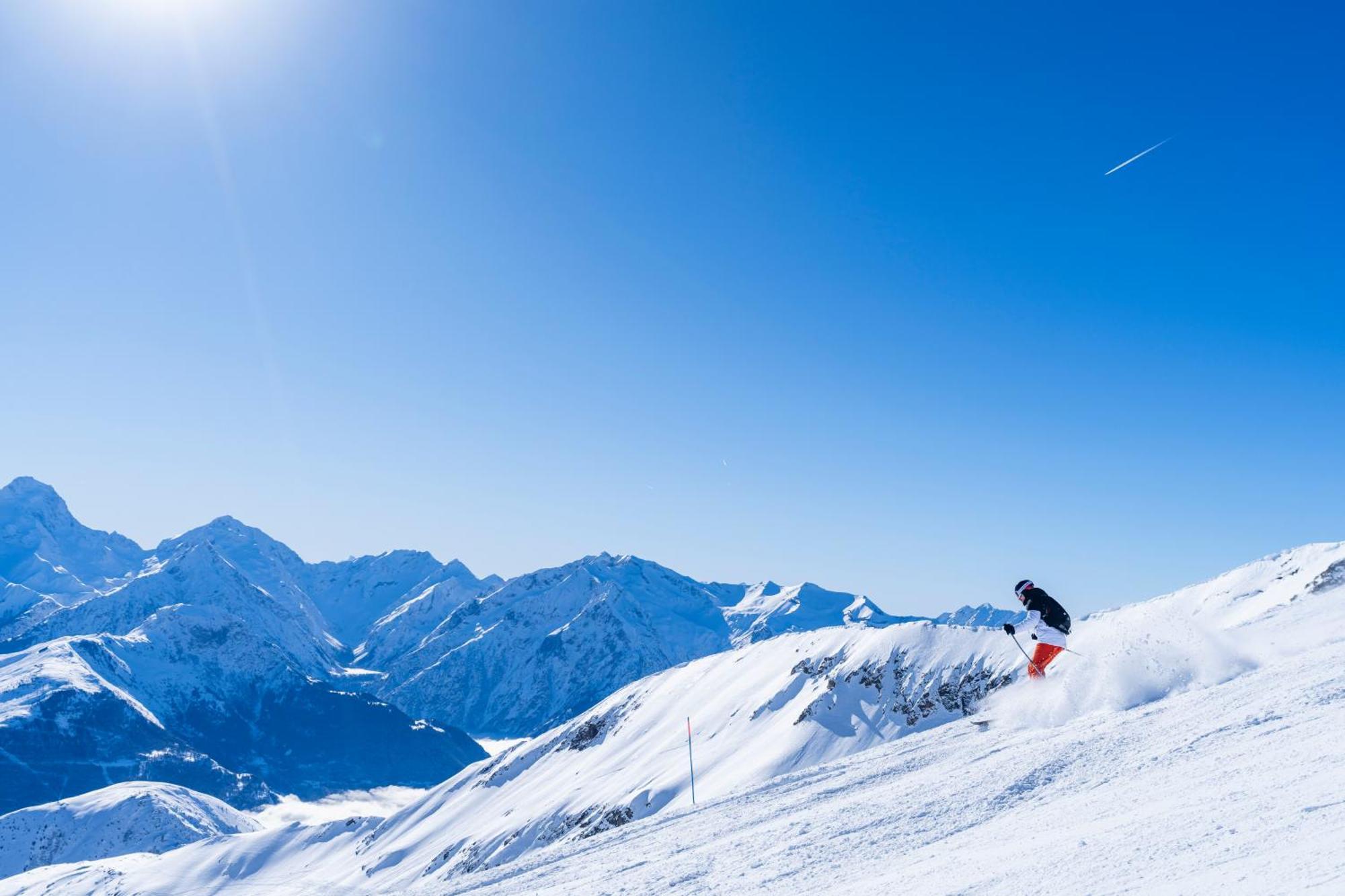 Villages Clubs Du Soleil - Oz En Oisans Oz Exterior photo